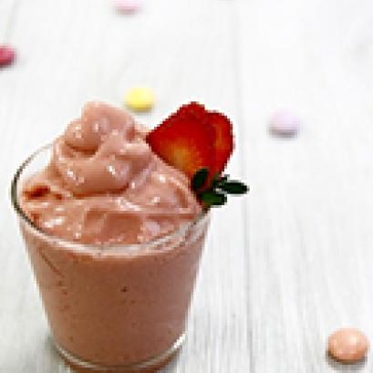 สตรอเบอรรี่ โยเกริต์ สมูทตี้ 